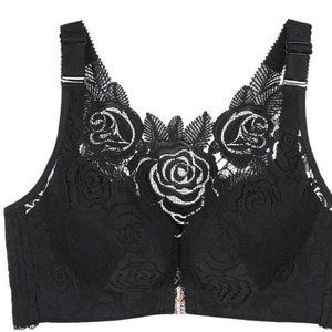 NWOT LACE BRA
